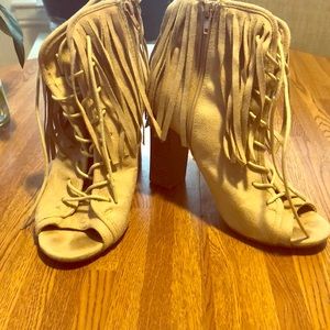 Fringe light tan boots